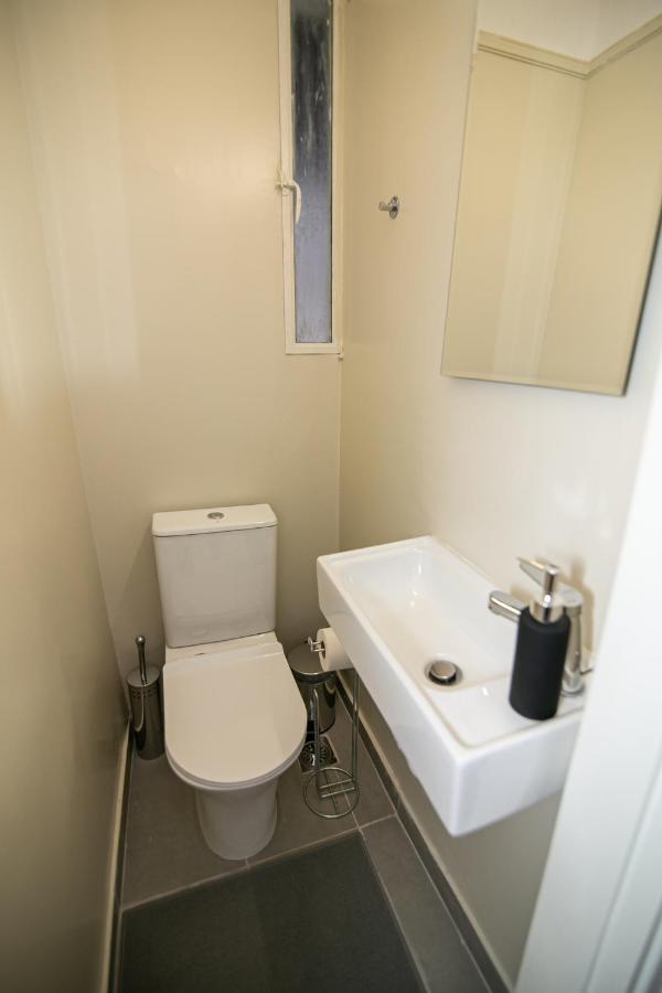 Nobili Guesthouse Athén Kültér fotó